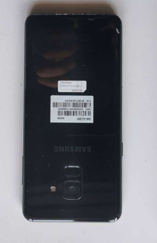 SAMSUNG GALAXY A8 WITH WIRELESS CHARGER