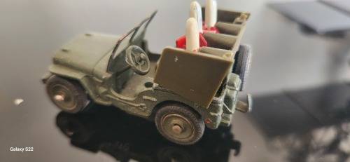 Dinky toys jeep