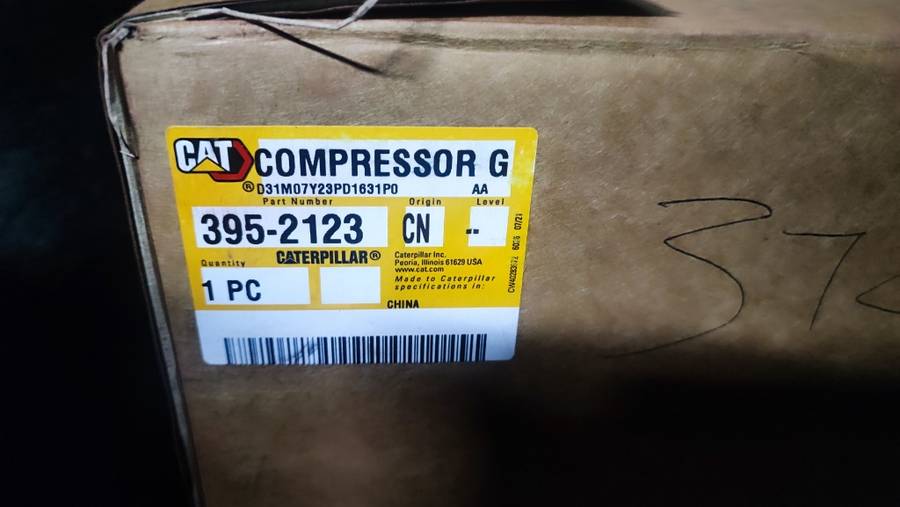 OEM SANDEN 7H15 4095 AC COMPRESSOR FOR CATERPILLAR PN 395-2123