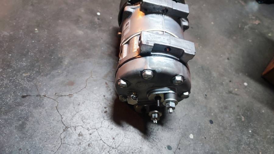 OEM SANDEN 7H15 4095 AC COMPRESSOR FOR CATERPILLAR PN 320-1291