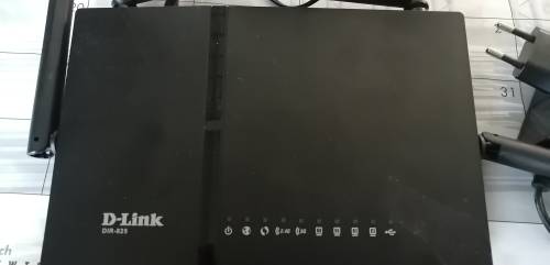 D-link Dir-825 Wireless Ac1200 Dual Band Wi-fi Gigabit Router G1E