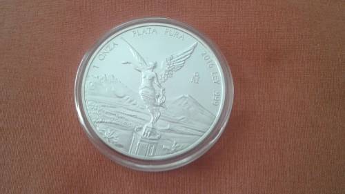 2016 MEXICAN LIBERTAD 1oz FINE SILVER COIN IN CAPSULE