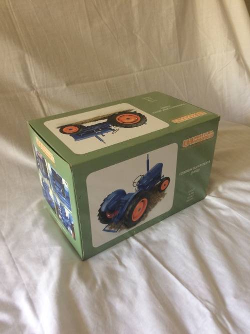 Fordson Super Dexta (1962) 1:16 scale