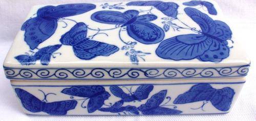 BEAUTIFUL BLUE & WHITE, BUTTERFLY BOX - NICE LARGE SIZE!!!