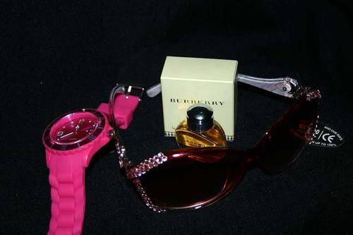 Excellent Gift for HER Watch, sunglasses & 5 ml BURBERRY EDP Collectable Miniature