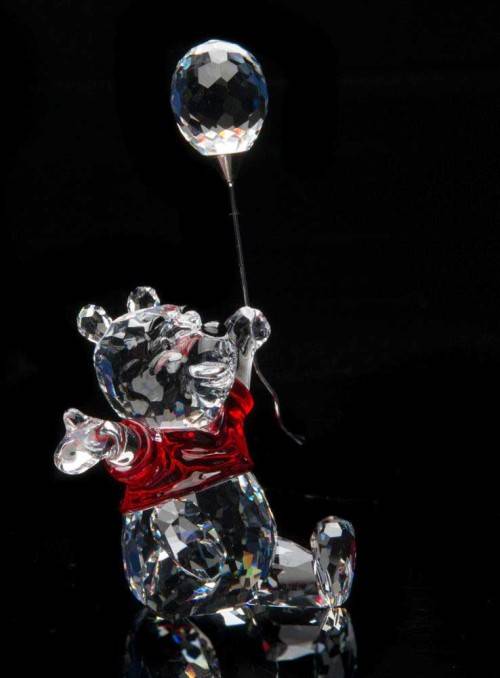 SWAROVSKI SILVER CRYSTAL "WINNIE THE POOH" 905768