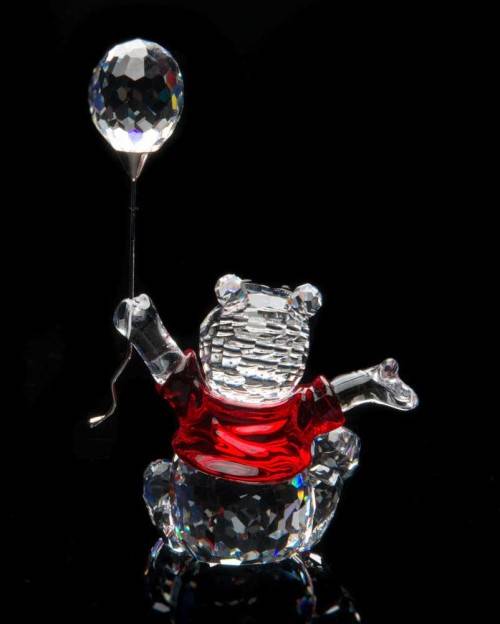 SWAROVSKI SILVER CRYSTAL "WINNIE THE POOH" 905768