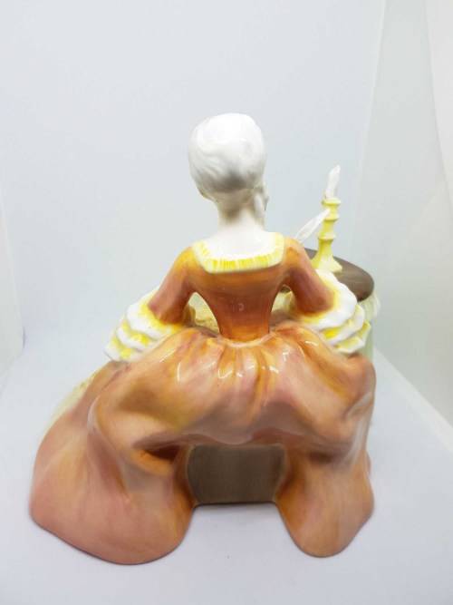 Royal Doulton Meditation HN2330