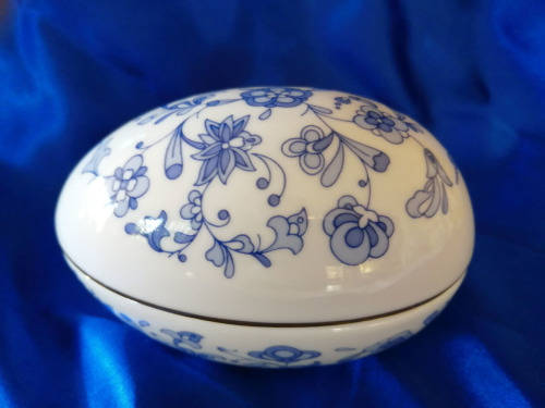 MADE IN ENGLAND Exquisite Egg-Shaped, Porcelain Trinket Box  #