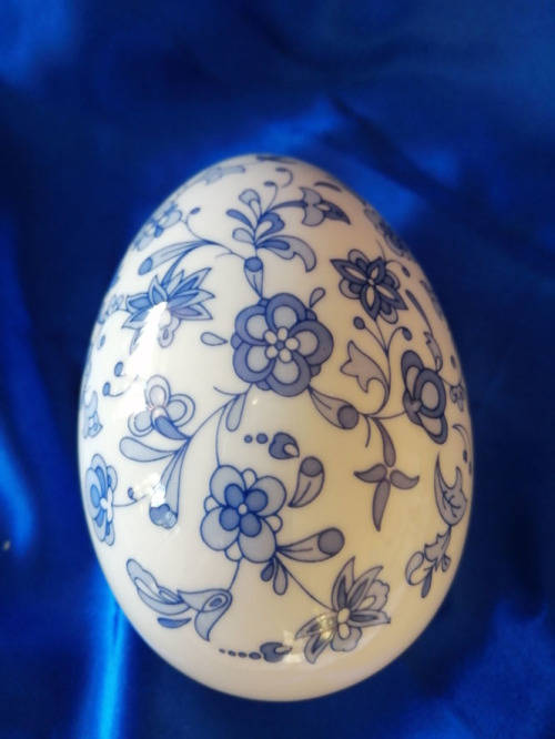 MADE IN ENGLAND Exquisite Egg-Shaped, Porcelain Trinket Box  #