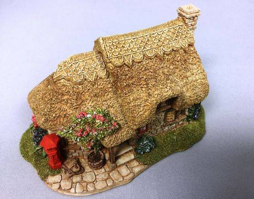 Lilliput Lane Penny`s Post #