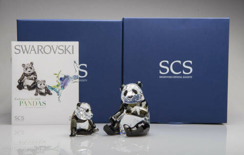 Swarovski 2008 Annual Edition Pandas Mother and Cub 900918 retired