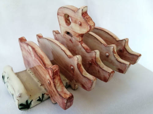 Cute Pottery Toast Rack Letter Holder