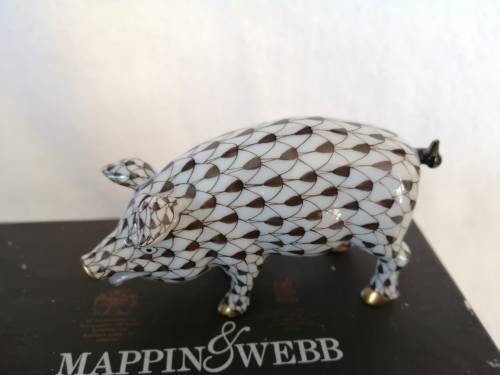 Mappin and Webb porcelain figurine pig is completely hand painted by talented artisans *