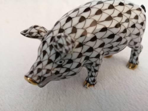 Mappin and Webb porcelain figurine pig is completely hand painted by talented artisans *