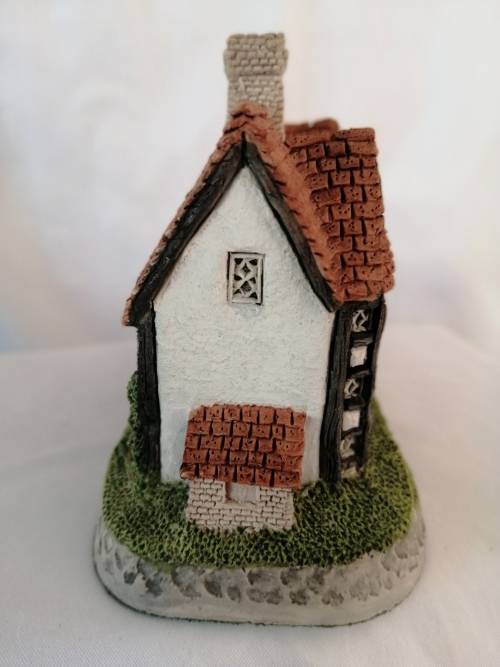 Miniature House -  Shirehall  David Winter