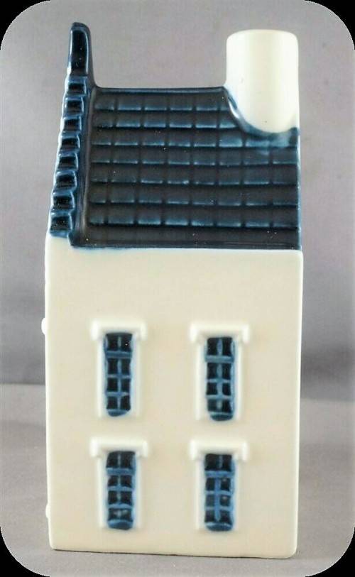 KLM  Bols Royal Distilleries Holland Blue Delft House No. 77 - Amsterdam