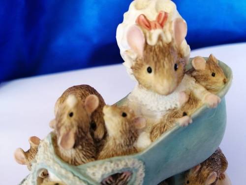 FW & Co  Beatrix Potter's " Old Woman Who Lived in a Shoe "  #