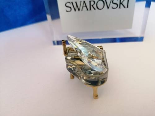 SWAROVSKI CRYSTAL MEMORIES PIANO RETIRED