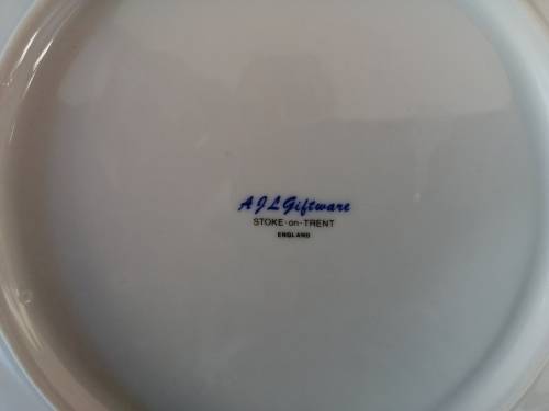 Stunning AJL Gifthouse Cute Long Hair Cat Plate