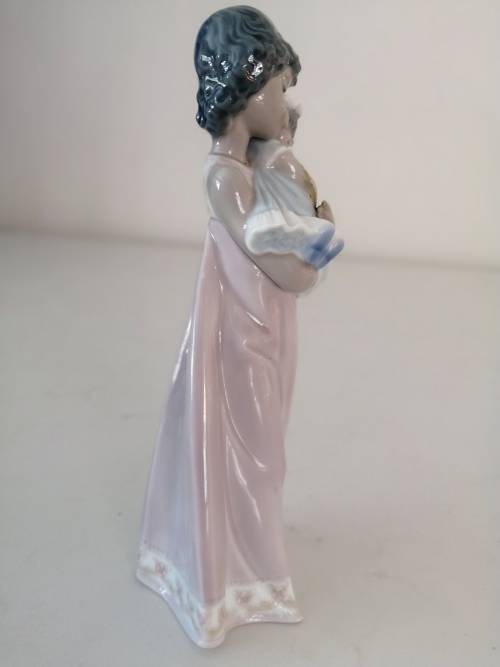 1993 Retired Lladro #5608  Baby Doll  Black Legacy