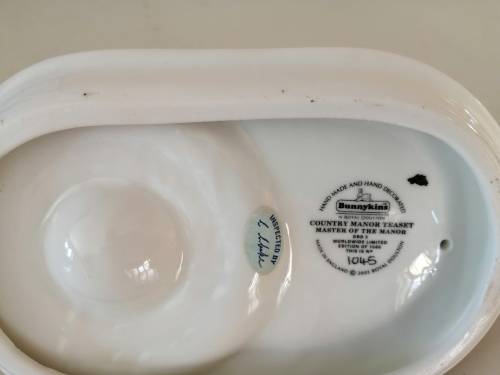 Royal Doulton Bunnykins `MASTER OF THE MANOR` DBD3 - LE #283 of 1,500