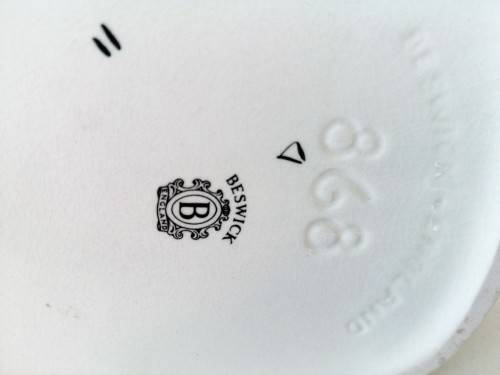 BESWICK VERY RARE `HUNTSMAN` REARING ON A RARE ( WHITE HORSE)