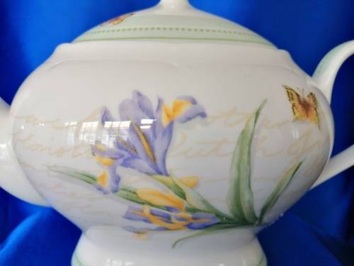 Large Marks and Spencers Tea-Pot