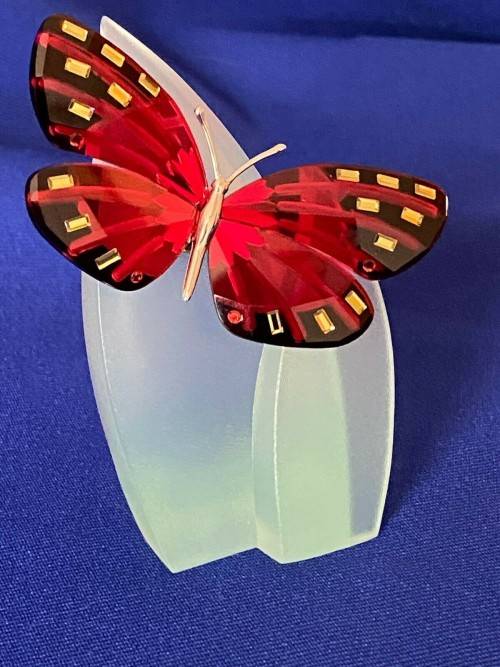 SWAROVSKI PARADISE ADENA LIGHT SIAM RED BUTTERFLY Boxed #