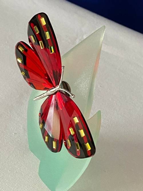 SWAROVSKI PARADISE ADENA LIGHT SIAM RED BUTTERFLY Boxed #