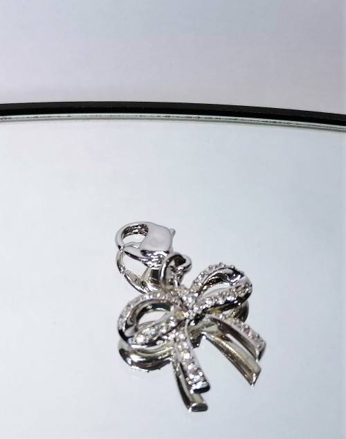 Genuine Swarovski Charm Bracelet Clip On Charm - Bow.   #