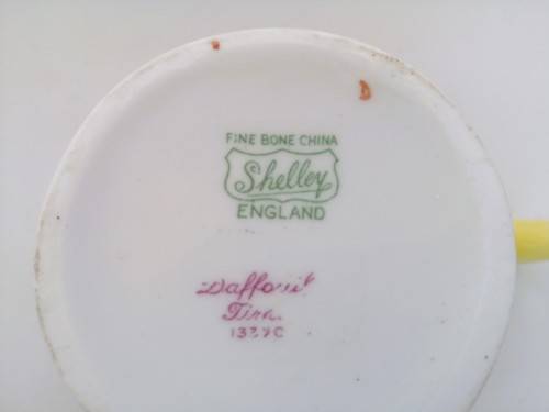 SHELLEY Daffodil Time Milk Jug ENGLAND