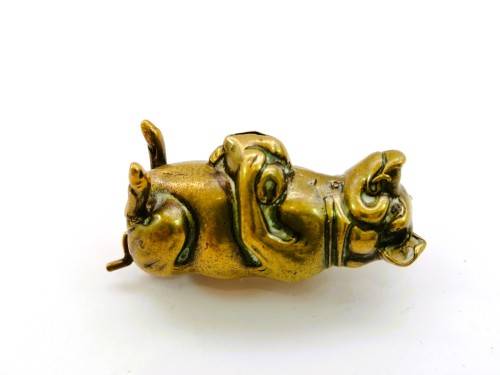 Sitting $$$ BAG Pig NOVELTY TAPE MEASURE ORIGINAL ANTIQUE,c1890 FIGURAL,