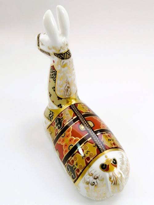 Royal Crown Derby Llama Paperweigh Gold Stopper
