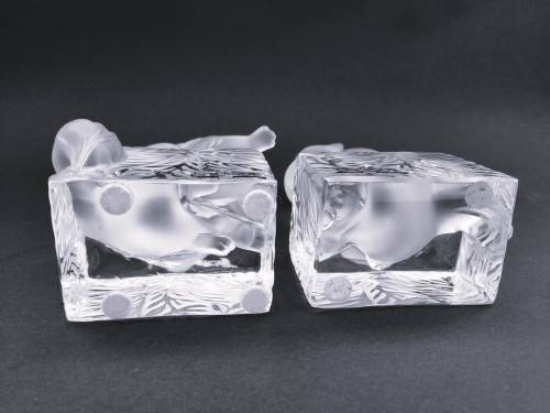 Pair of Lalique clear and frosted crystal Chat en Attente bookends designed by Marie-Claude Lalique