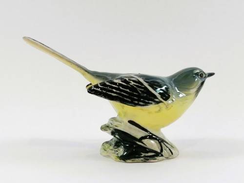 Beswick Grey Wagtail Garden Bird Model 1041