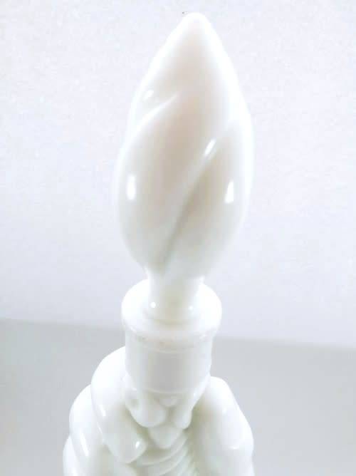 TALL RARE VINTAGE MID-CENTURY MILK GLASS GENIE DECANTER WITH A HAND AND DAGGER MOTIF