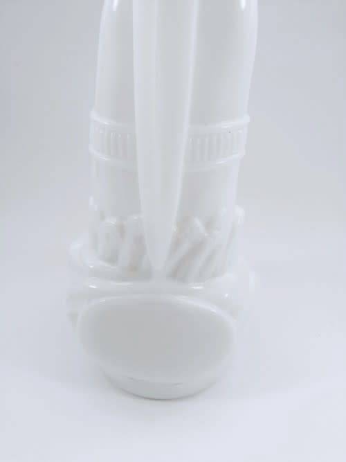 TALL RARE VINTAGE MID-CENTURY MILK GLASS GENIE DECANTER WITH A HAND AND DAGGER MOTIF