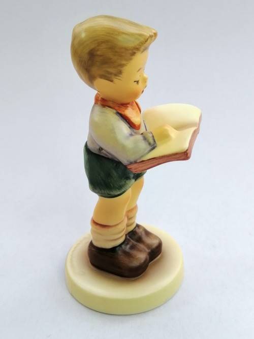 Goebel Hummel Figurine, Honor Student