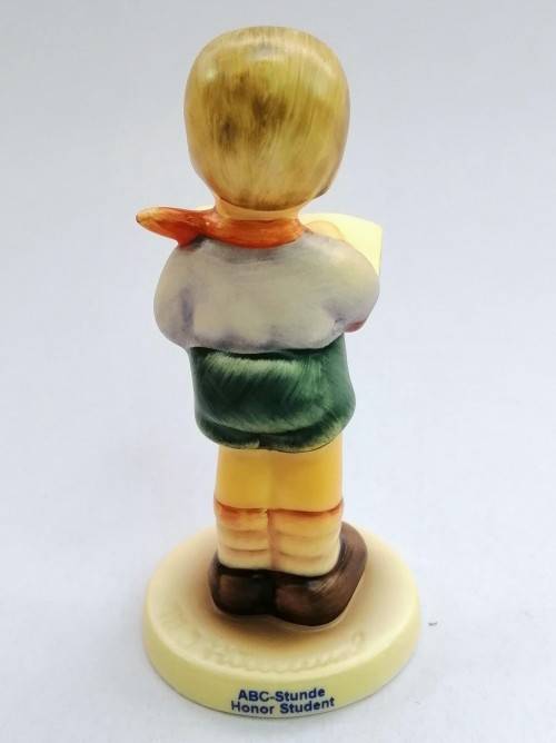 Goebel Hummel Figurine, Honor Student