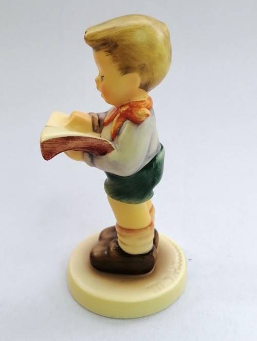 Goebel Hummel Figurine, Honor Student
