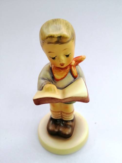 Goebel Hummel Figurine, Honor Student