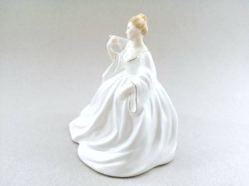 Coalport Figurine Ladies Of Fashion Samantha