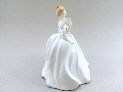 Coalport Figurine Ladies Of Fashion Samantha