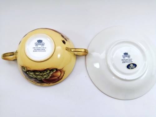 Aynsley Orchard Gold Still Life Fruit Pattern 12 Bowls and Plates