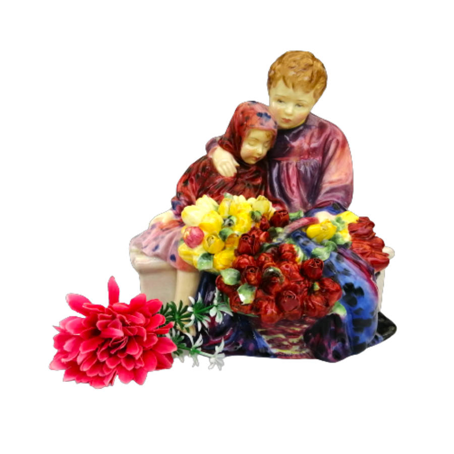 Royal Doulton Figurine Flower Sellers Children HN 1342 early version