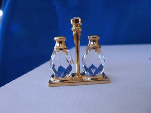 GENUINE Swarovski Crystal Memories Classics  Salt & Pepper Pots18ct Gold Plated