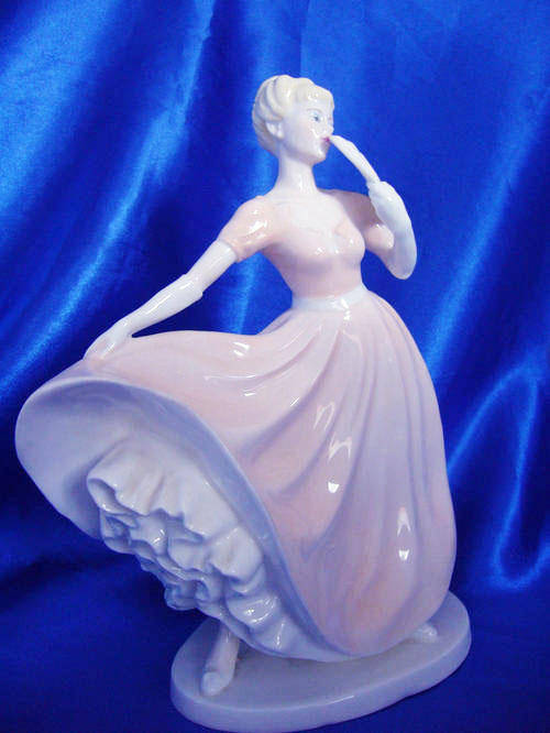 Coalport Ladies Of Fashion Figurine BELLE OF THE BALL