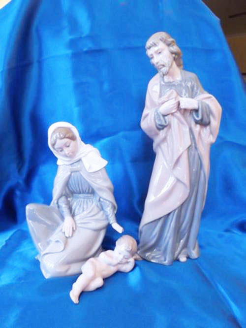 NAO Porcelain by Lladro : NATIVITY SET: BABY JESUS, MARY, JOSEPH 020.07026 #