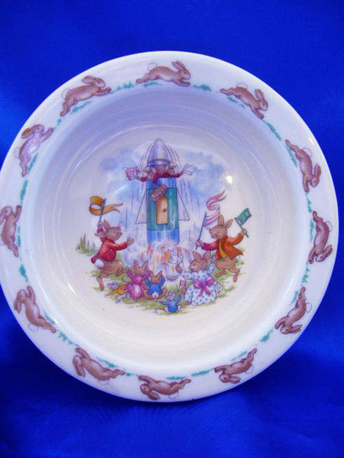 Very Old "Bunnykins" Porridge Bowl - Barbara Vernon Royal Doulton